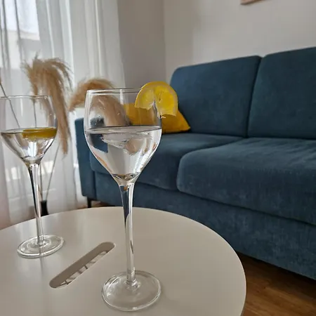 公寓 With Garage Parking Space